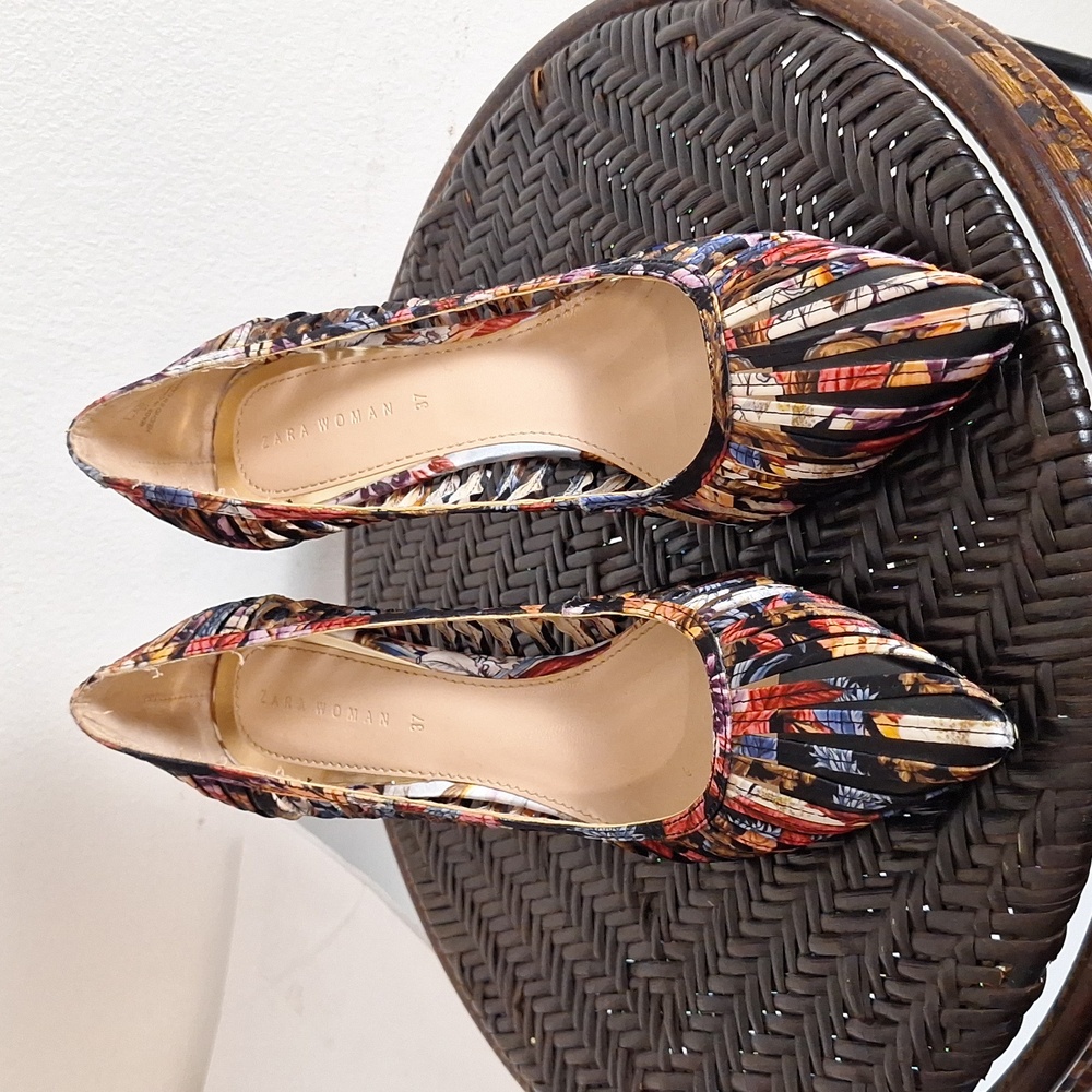 Zara Strappy Multicolor Court Heels Sz 37 6.5 - Picture 3 of 11